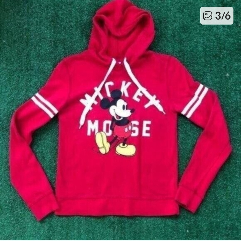 Disney Mickey Mouse Sweatshirt. Size S